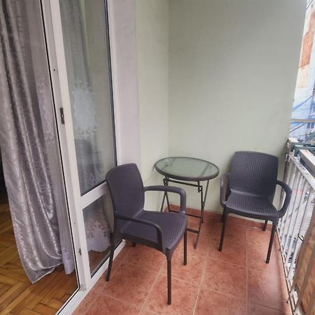Apartment On 26 May Str Batumi Bagian luar foto